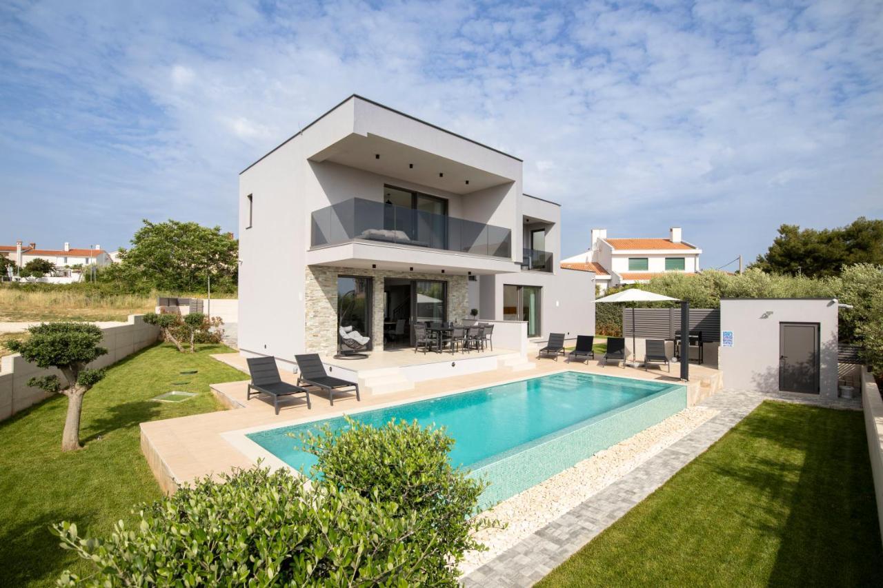 Villa Leola Liznjan Exterior photo