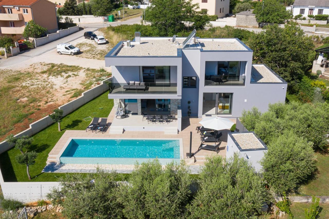 Villa Leola Liznjan Exterior photo